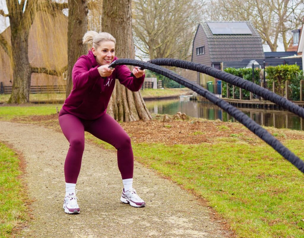 side kick in actie